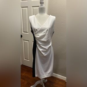 NWT T Tahari Dress V-Neck Navy/White Sz 14